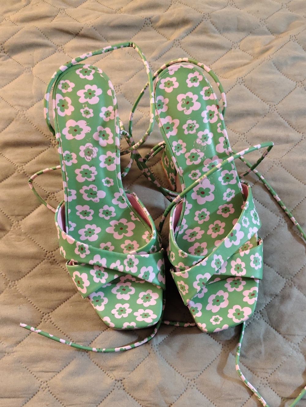 Green Floral Strappy Women's Sandals